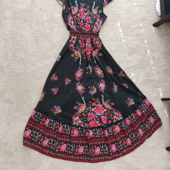 green emerald velvet dress Lavender Floral Embroidered Halter Dress - Midi Dresses